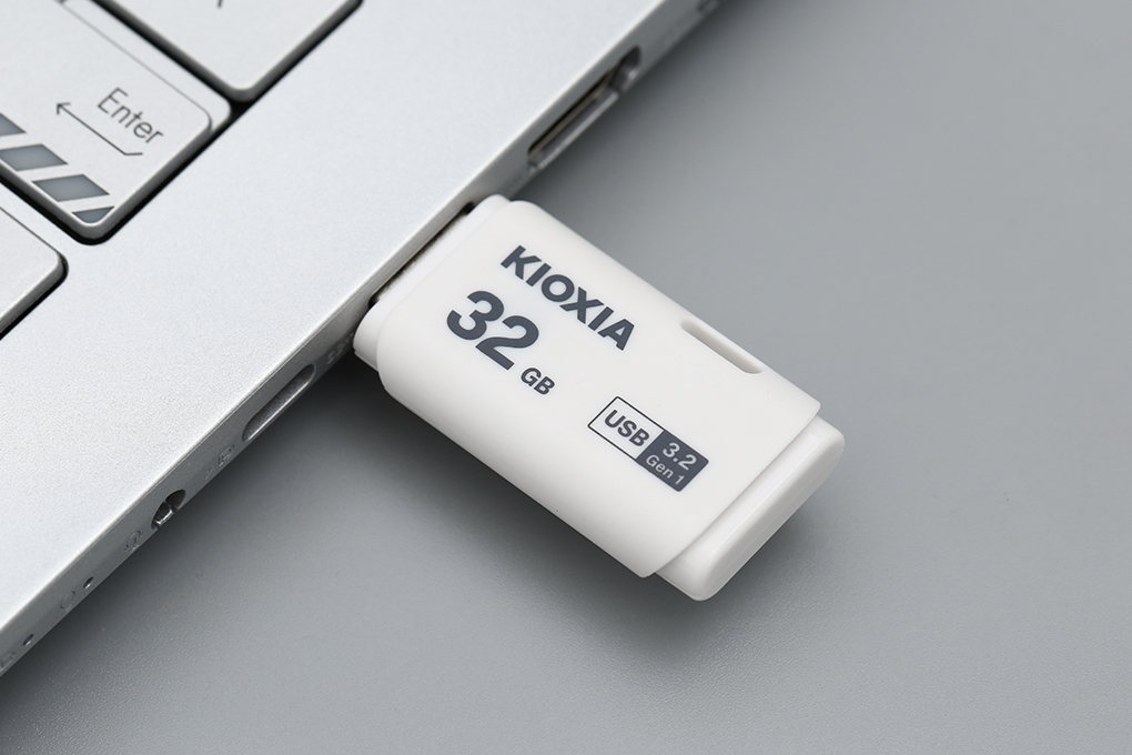 USB Kioxia U301 32GB